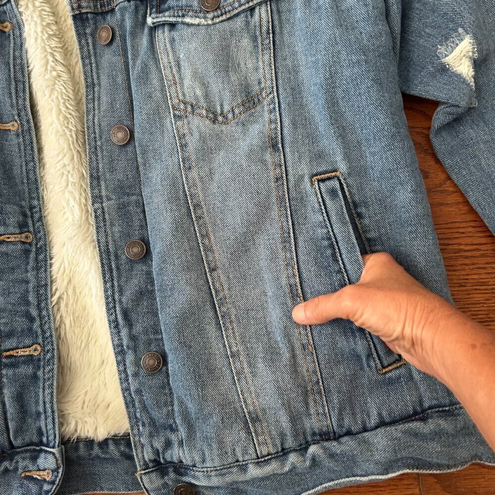 Pacsun Sherpa Denim Trucker Jacket Fleece Lined Size Large Distressed - Picture 8 of 12